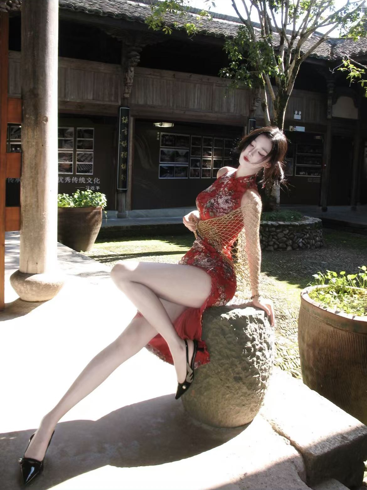 芷汀「一抹妖艳」红色改良旗袍国风复古印花性感纯欲包臀连衣裙