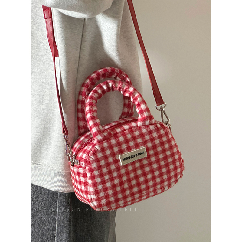 毛绒红色圣诞手提单肩包斜挎包女