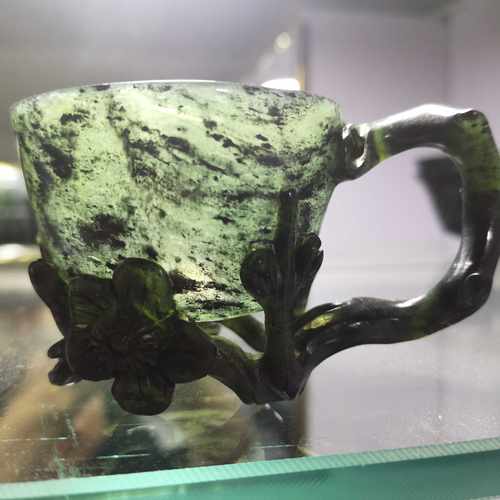 甘肃酒泉夜光杯蛇纹玉祁连山墨玉鸳鸯玉精雕梅花茶杯厂家直销包邮