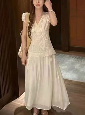 白月光青春刺绣 气质假两件连衣裙8378LYQ