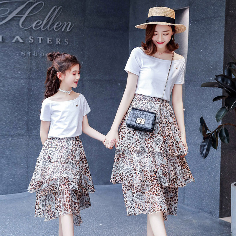 酷伽夏季新款一字肩设计修身上衣雪纺印花半身裙亲子装1921,女装/女士精品,时尚套装,淘宝优惠券,粉丝福利购,淘宝优惠卷