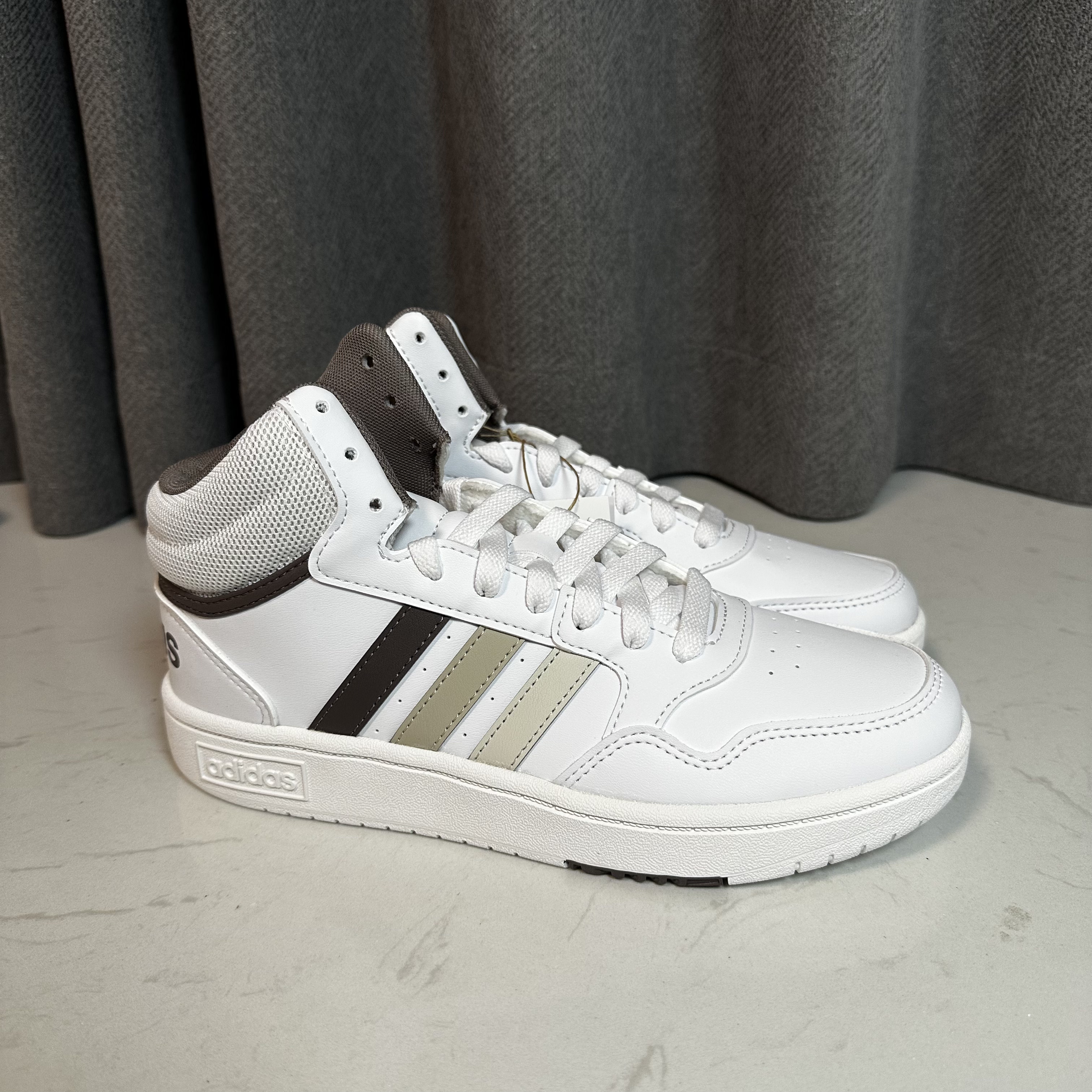 adidas阿迪达斯2024新款中大童HOOPS 3.0 MID K篮球休闲鞋 IH7894图片
