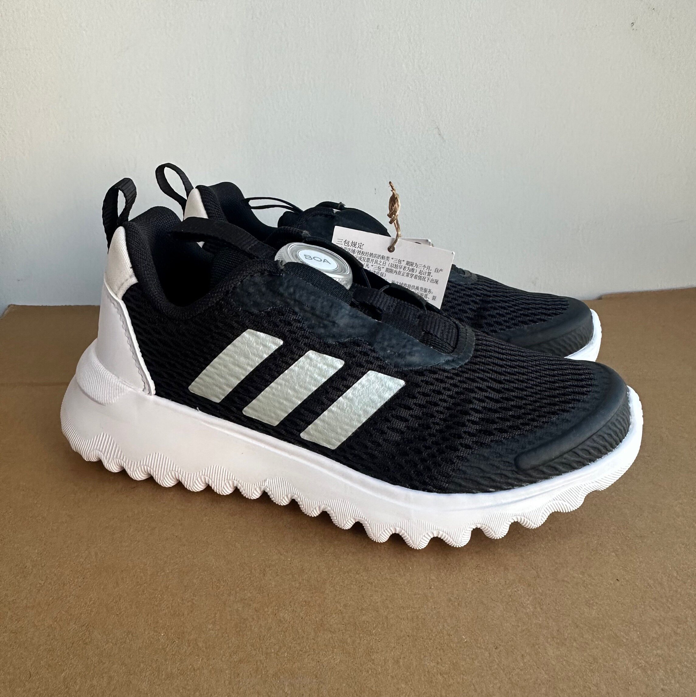 Adidas阿迪达斯BOA旋钮运动鞋