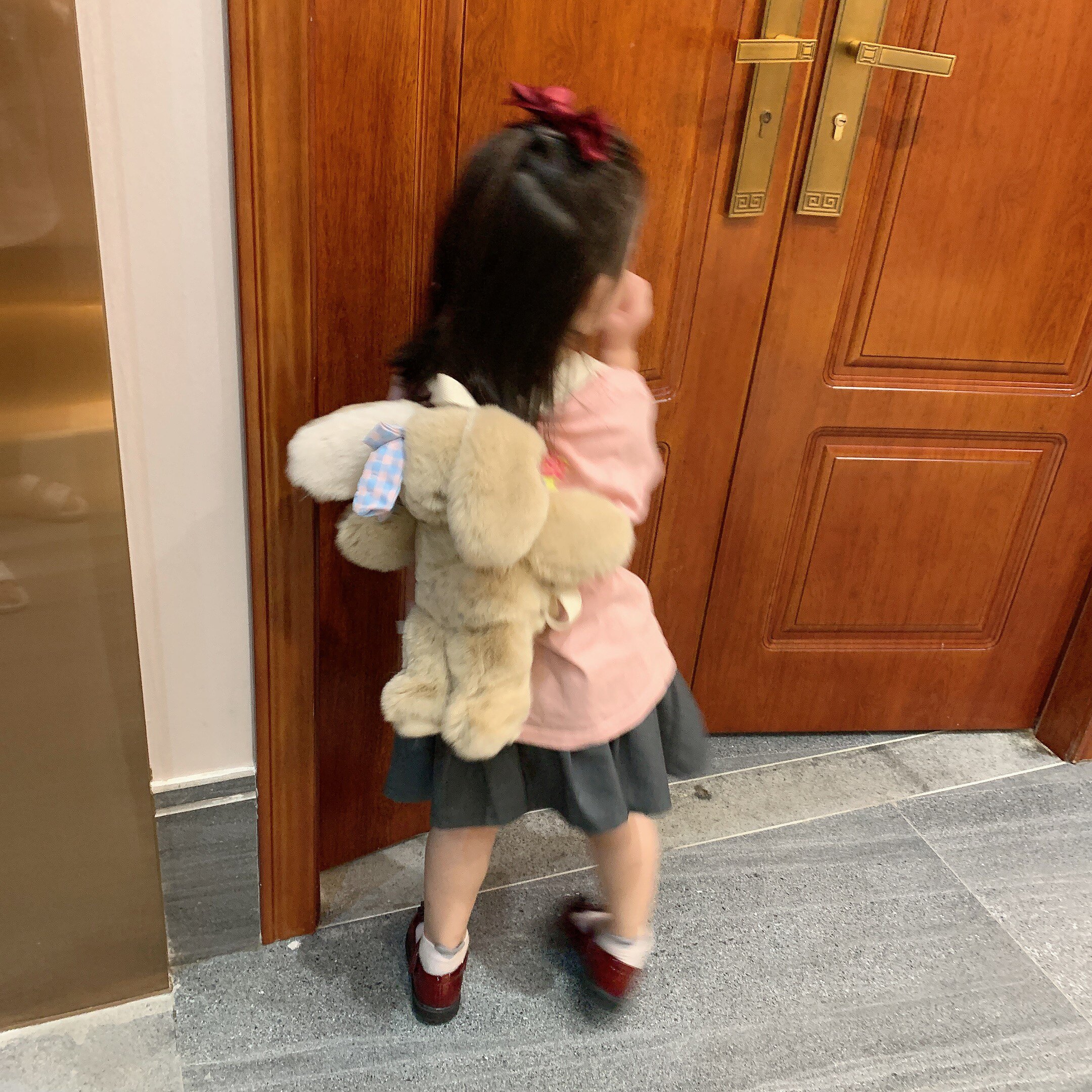 毛绒小兔子包包兔年双背包玩偶动物包包儿童可爱卡通双肩包2023