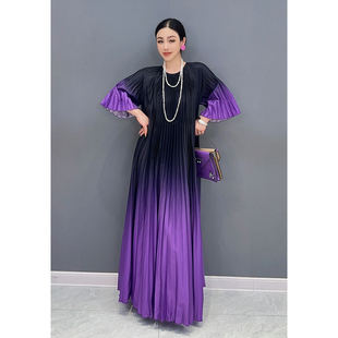 2025 秋新款百褶连衣裙扎染大摆长裙贵妇华丽优雅时尚宽松大码女