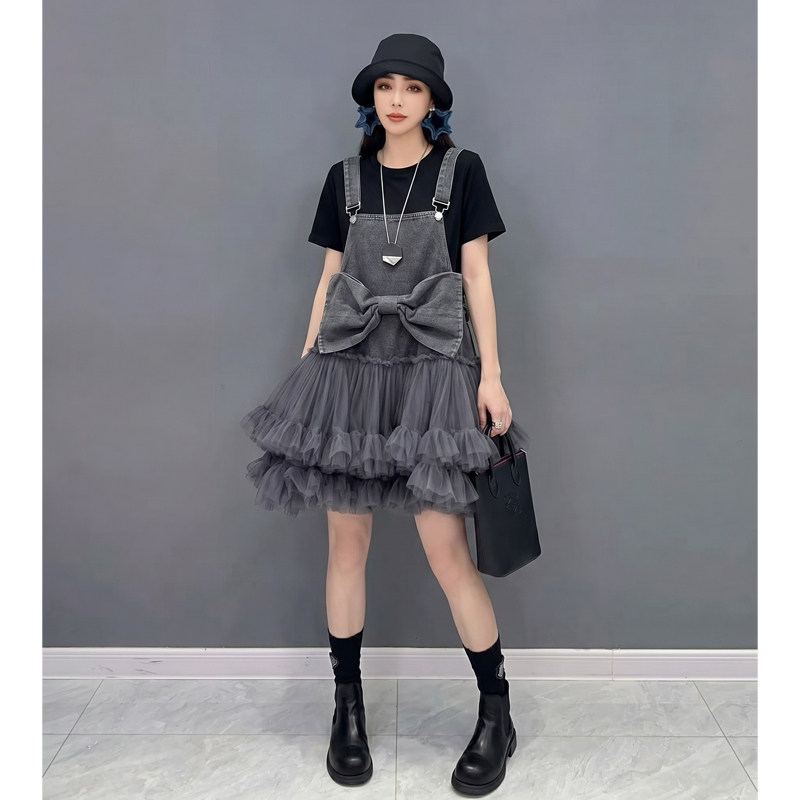 牛仔拼网纱蝴蝶结背带连衣裙女图片