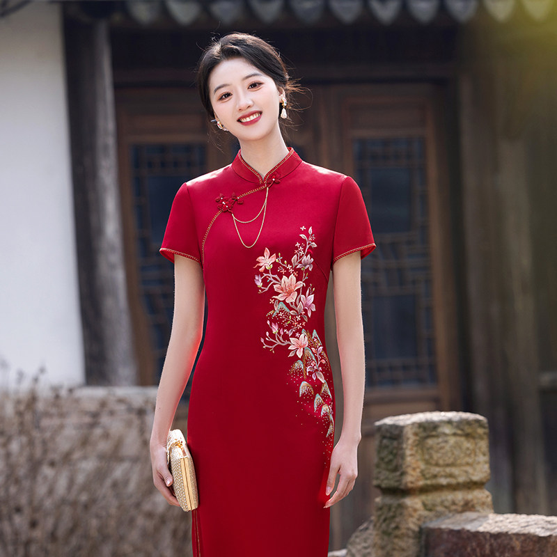 旗袍2025新夏季喜婆婆妈妈绣花