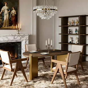 H.CLUB实木长餐桌金色三支脚设计1.8米餐厅桌现代奢华家居