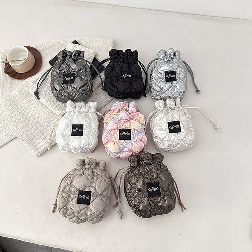 卡米伦福袋糖果抽绳零钱包大容量收纳袋化妆包配件小包可爱好运