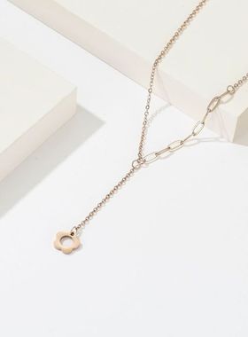 钛钢项链女 日韩风ins风锁骨链字母玫瑰花吊坠小众设计感饰品