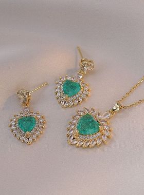 钛钢女锆石桃心小众时尚新款吊坠