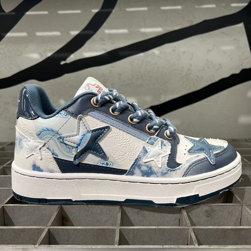 Kaalixto青花瓷龙年限定款星星鞋