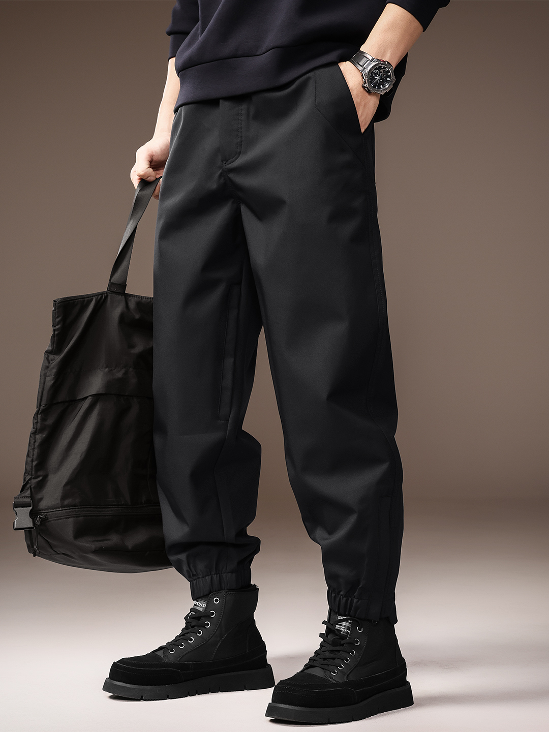 高端美式覆古黑色户外工装裤子男秋季新款宽松哈伦束脚男士休闲裤