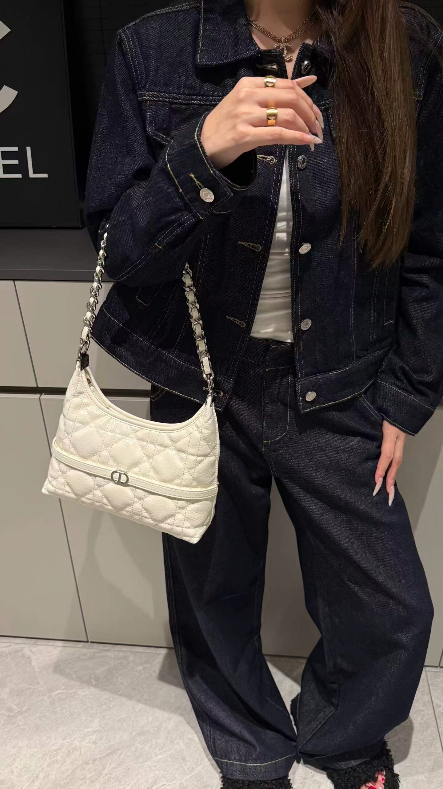 2026新款绣线粗链条小牛皮腋下单肩女包潮百搭斜挎小方包欧美字母