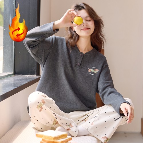 秋冬保暖睡衣女生羊毛德绒家居服女加厚双面薄绒短绒圆领套头卡通