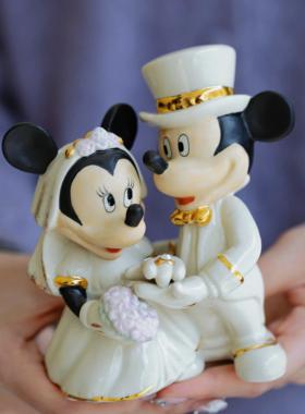 米奇米妮情侣陶瓷摆件伴手礼结婚礼物礼盒装陶瓷装饰摆件