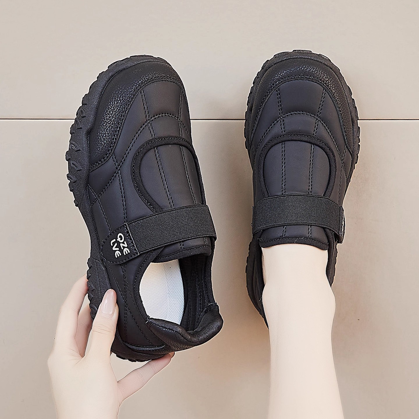 工作鞋黑色女防水防滑厨房鞋软底久站不累一脚蹬上班鞋休闲孕妇鞋