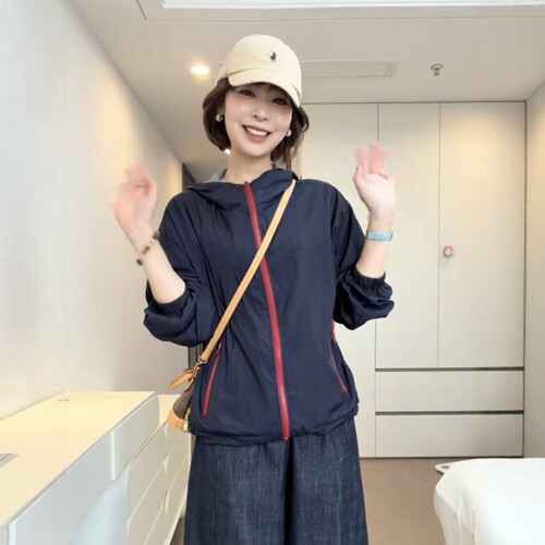 爆款两面穿连帽防晒衣短外套