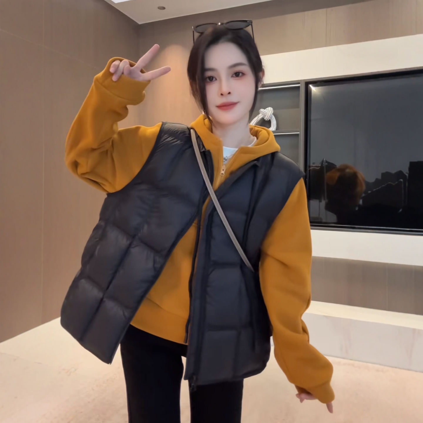 今年流行爆款时尚高级感羽绒马甲