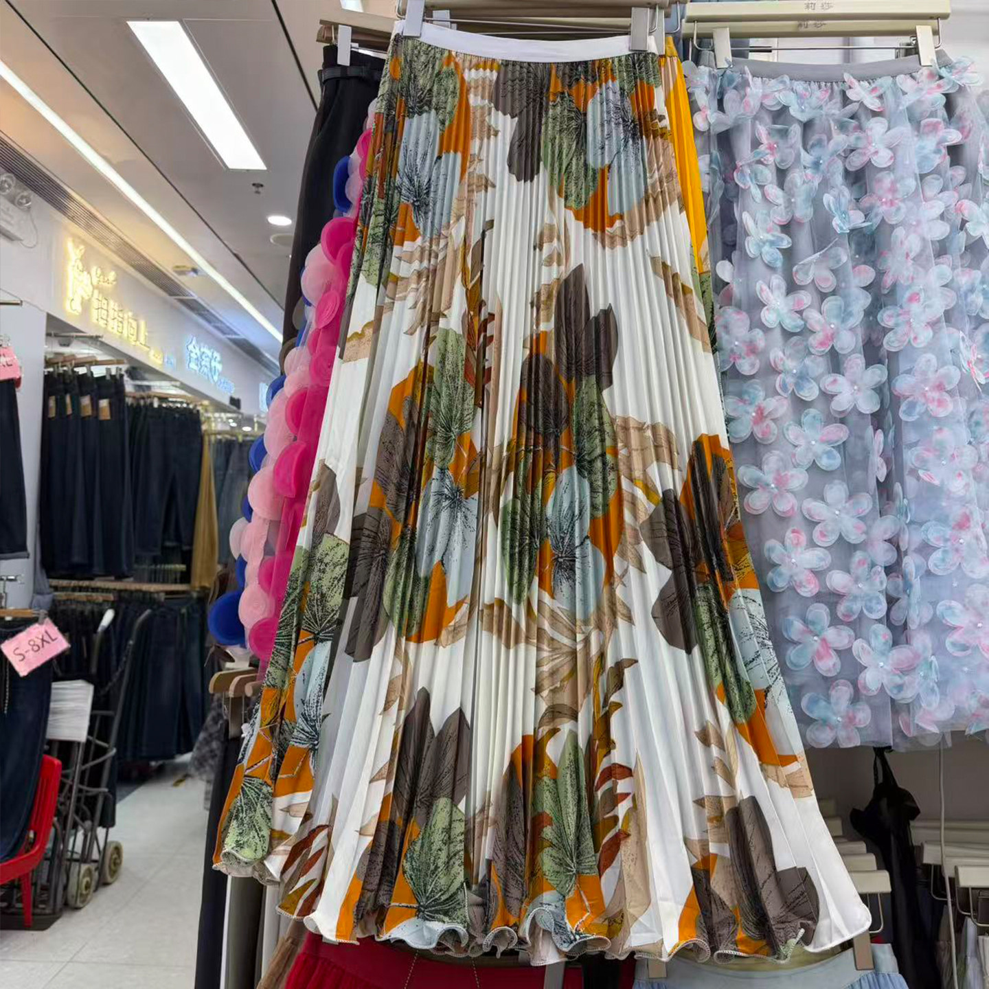大码女装胖mm油画树叶印花百褶
