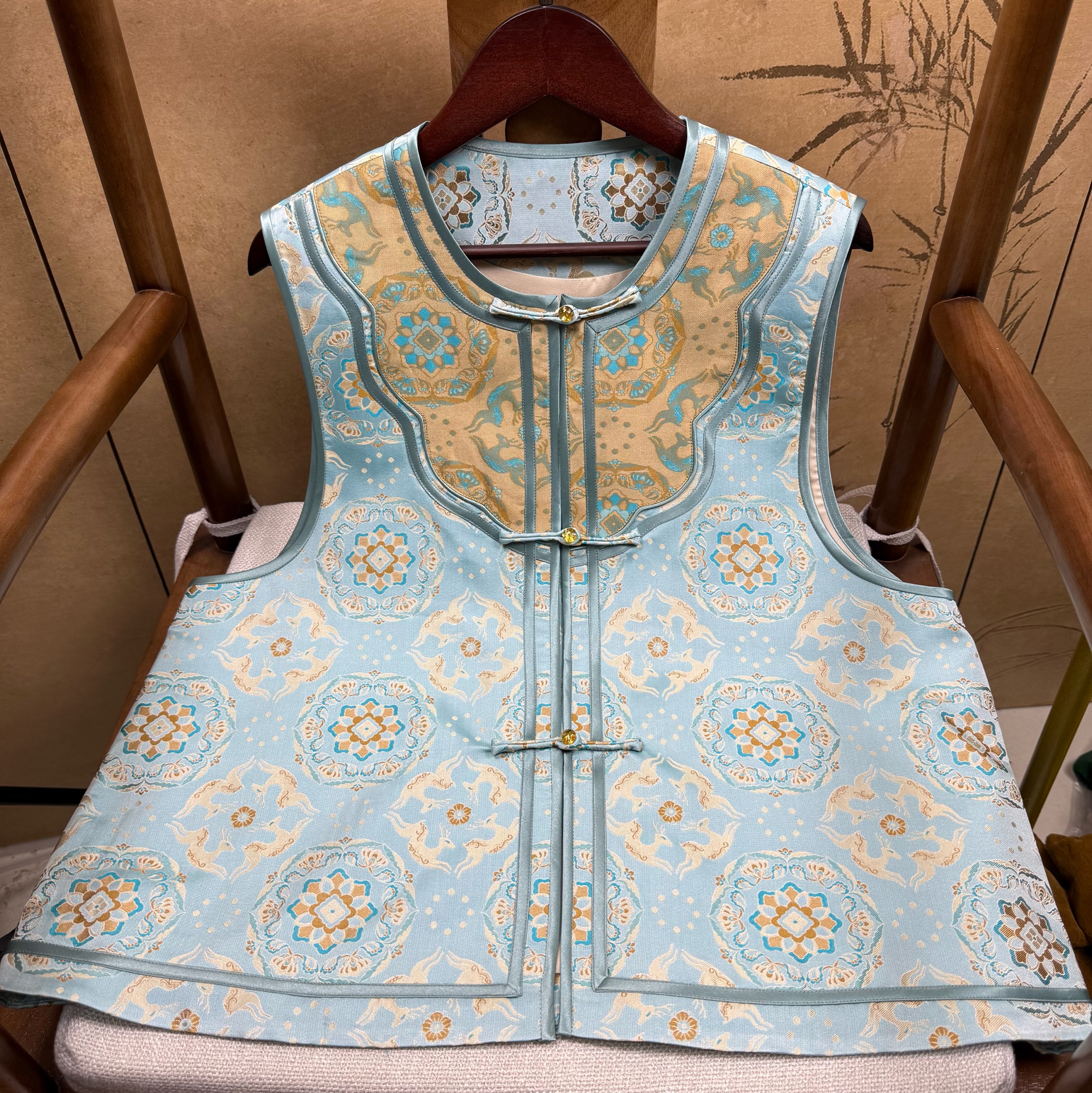 100%桑蚕丝云肩设计款拼接四重维30姆米老宋锦马甲新中式国风（2