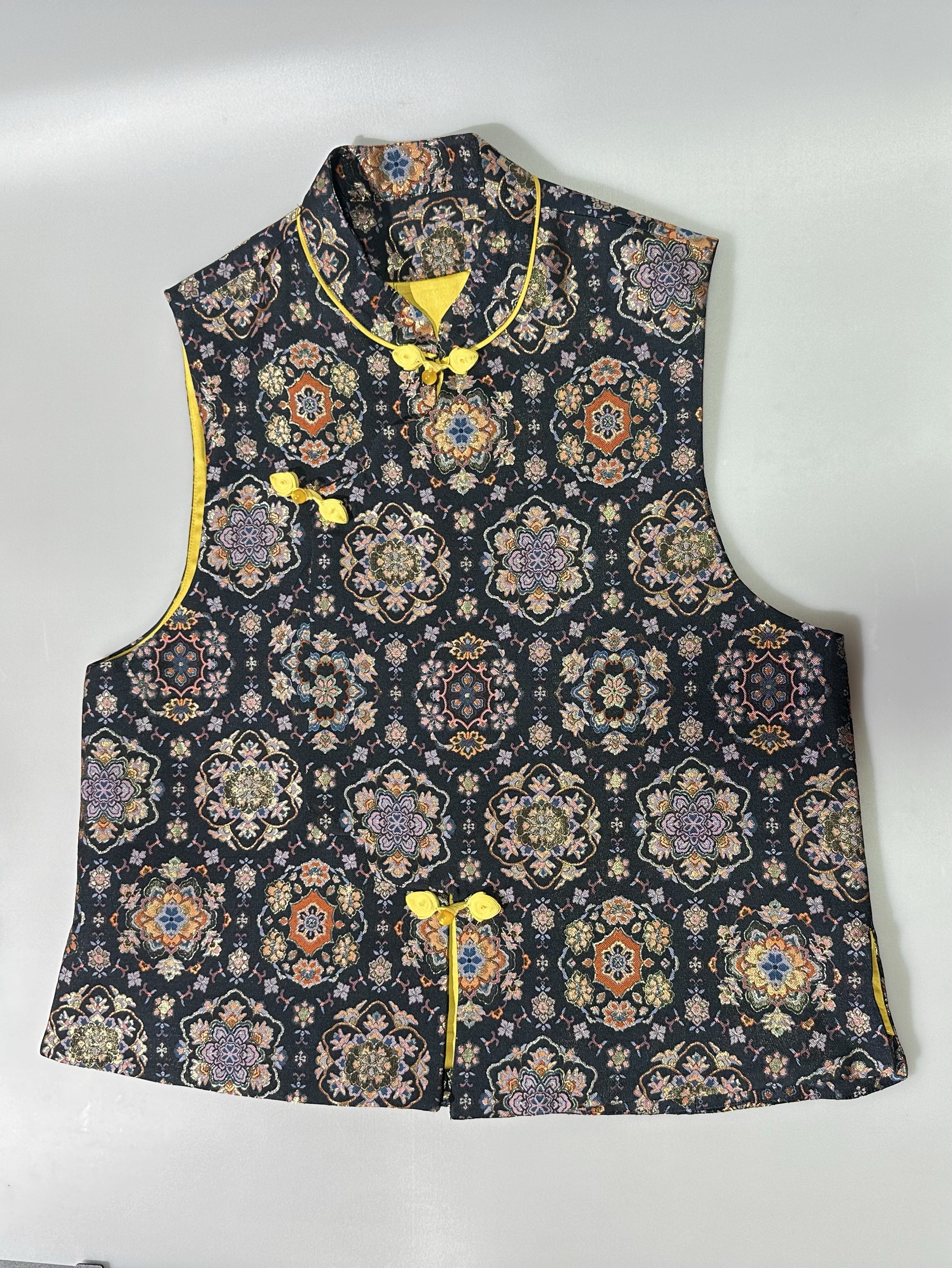 黑金宝相花斜襟设计织金老宋锦马甲 满分桑蚕丝胸围102 衣长58