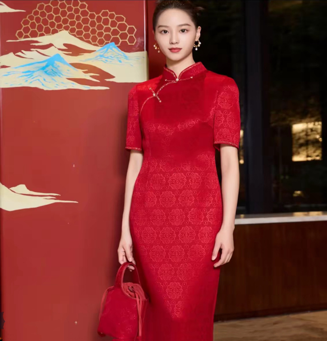 朱紫褕170388雪花纹酒红色旗袍婚礼妈妈装简约大方喜婆婆喜妈妈装