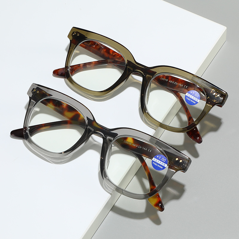 时尚大框老花镜简约舒适弹簧腿防蓝光阅读妈妈镜显年轻中老年远视