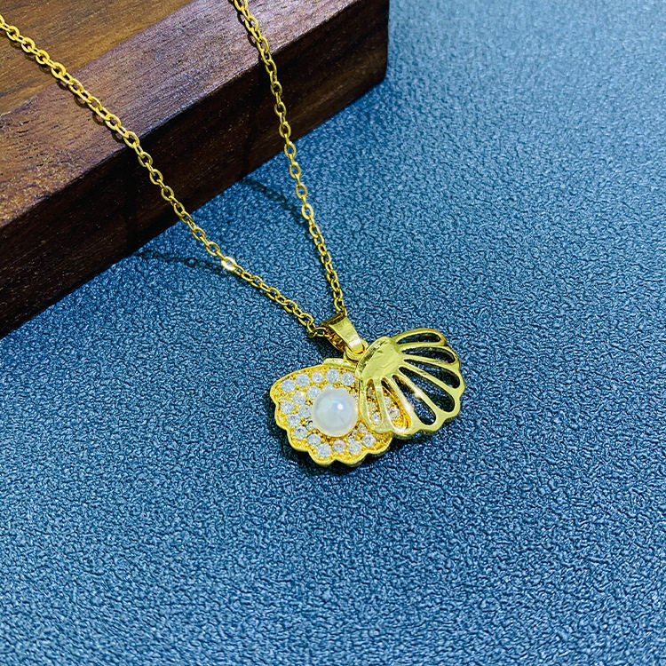 夏季新款微镶贝壳珍珠项链女式流行百搭电镀18k镂空扇贝水波纹链