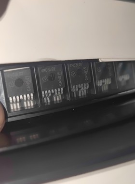 4N03L01 IPB180N03S4L-01 全新现货TO-263-7 30V 180A  可直拍