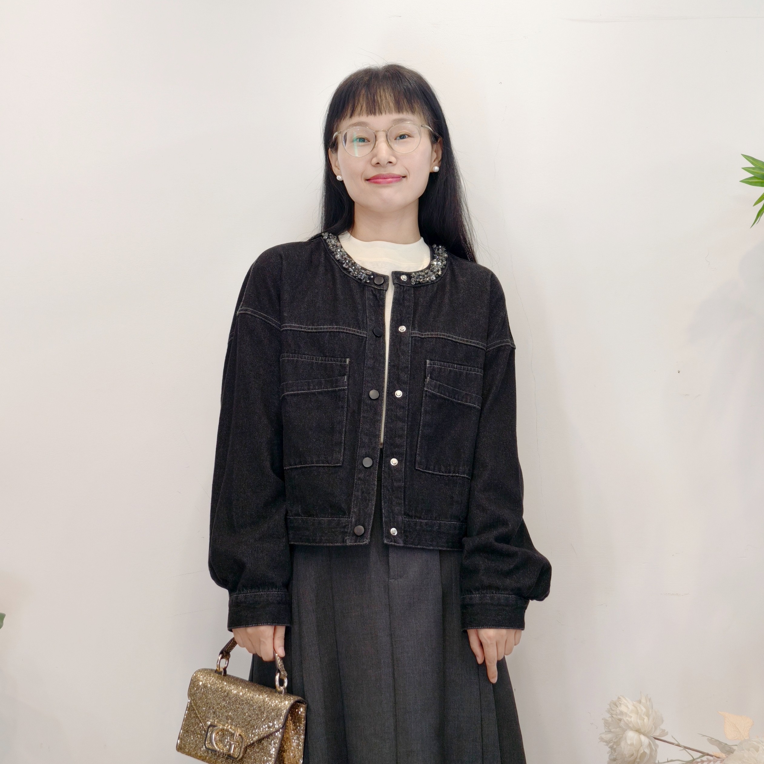 可路莎253081春秋钉珠牛仔外套图片
