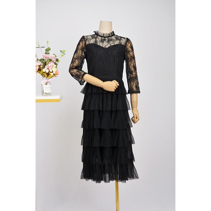 可路莎蕾丝蛋糕连衣裙2020时尚