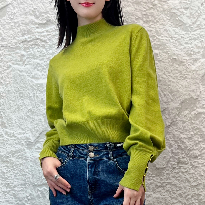 可路莎秋冬复古马蹄袖毛衣针织衫