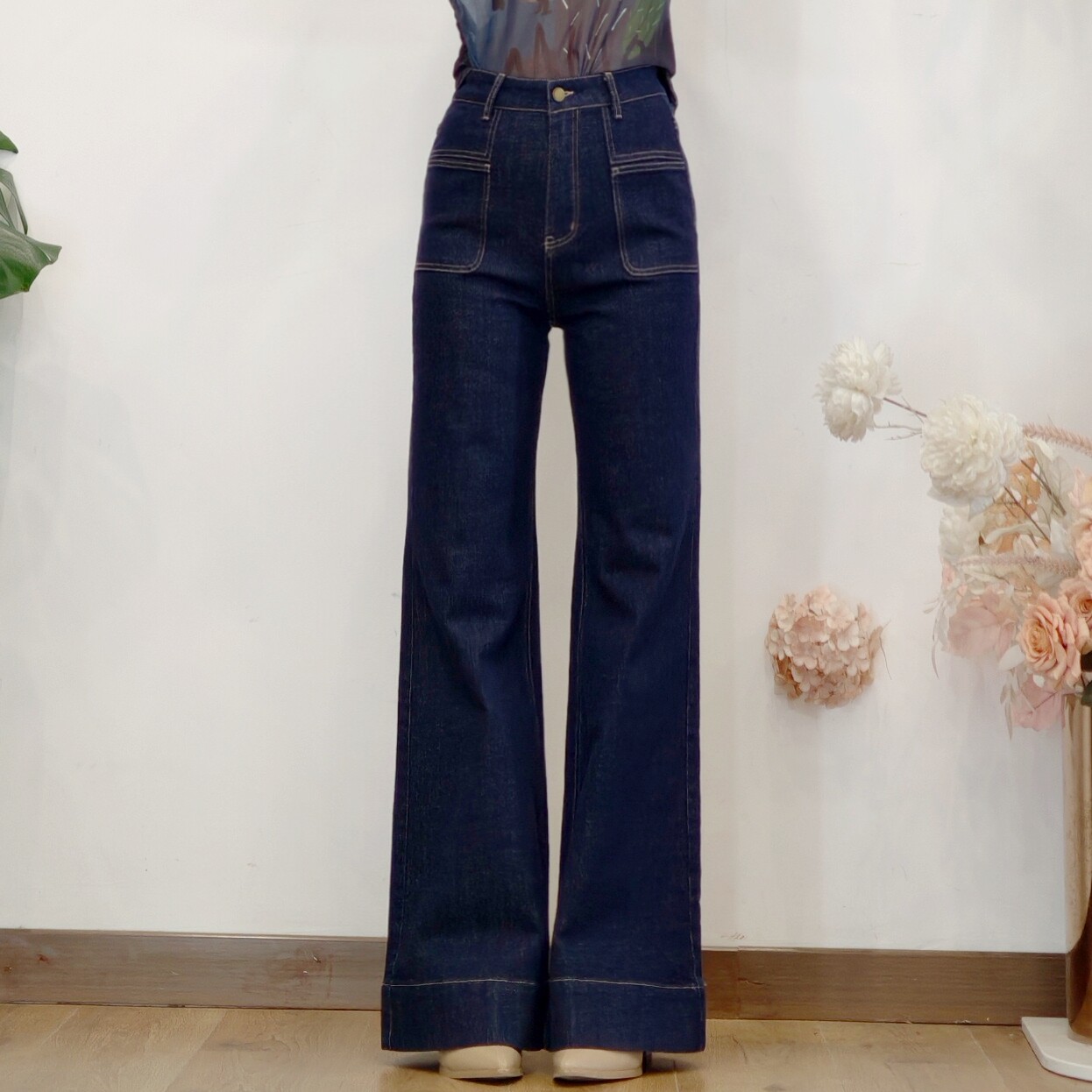 可路莎专柜253139春秋高腰显瘦喇叭牛仔裤女修身长裤图片