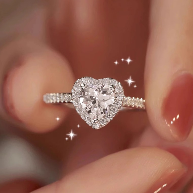 S925纯银莫桑石戒指爱心型1克拉围镶钻戒气质轻奢女款求婚指环