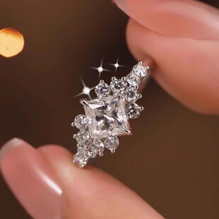 S925莫桑石戒指【在逃公主】一克拉公主方钻戒情人节镀银女款戒指