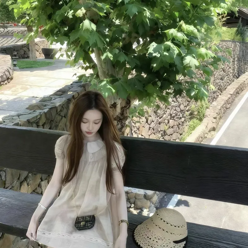 可爱娃娃领连衣裙女夏季超好看法式甜美别致花边设计感短裙子超短