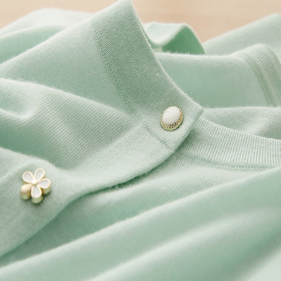 太美！上身白到发光！柜单！100新奥精纺羊毛显瘦短开衫女小个子