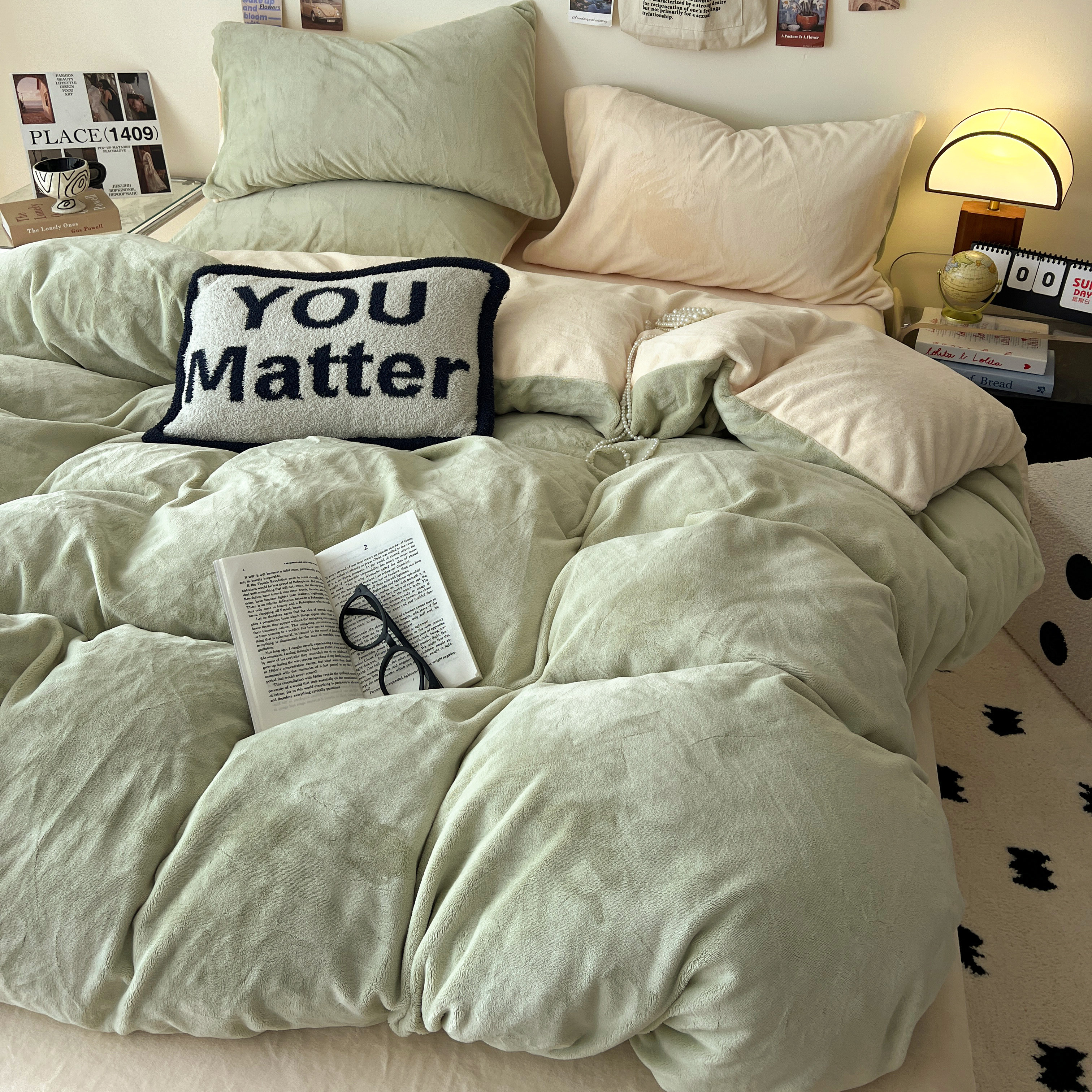 2025新款简约纯色牛奶绒床上四件套冬季加厚保暖双面加绒被套床单