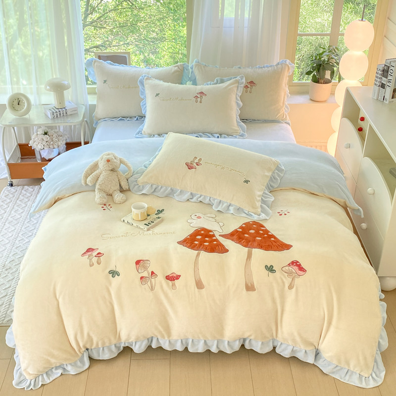 刺绣加绒A类牛奶绒双面加绒田园