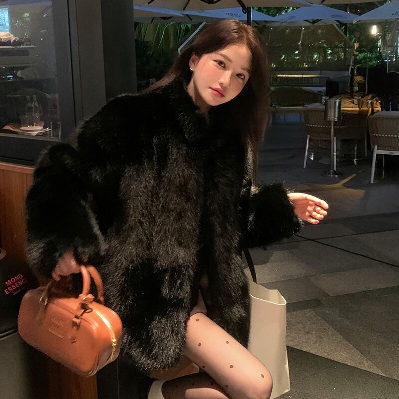 2025秋冬新款黑色仿狐狸毛皮草外套女ins中长款夹棉保暖毛毛上衣