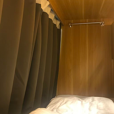 太空船上下铺自粘轨道床幔