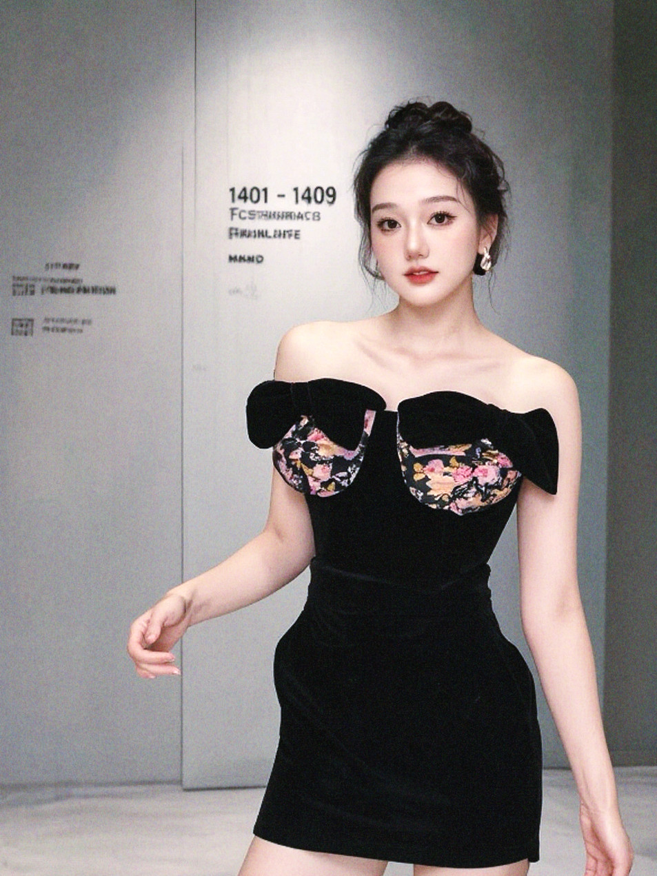 图图小有名气韩国2025夏季新款韩版修身显瘦百搭抹胸包臀裙套装,女装/女士精品,背心吊带,淘宝优惠券,粉丝福利购,淘宝优惠卷