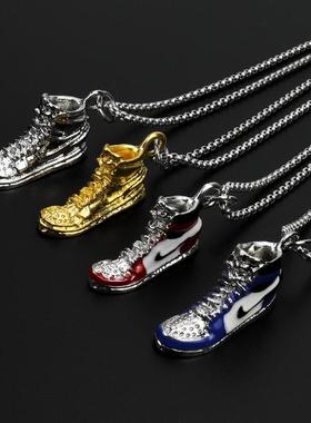 潮酷足球鞋项链男生朋克小众吊坠
