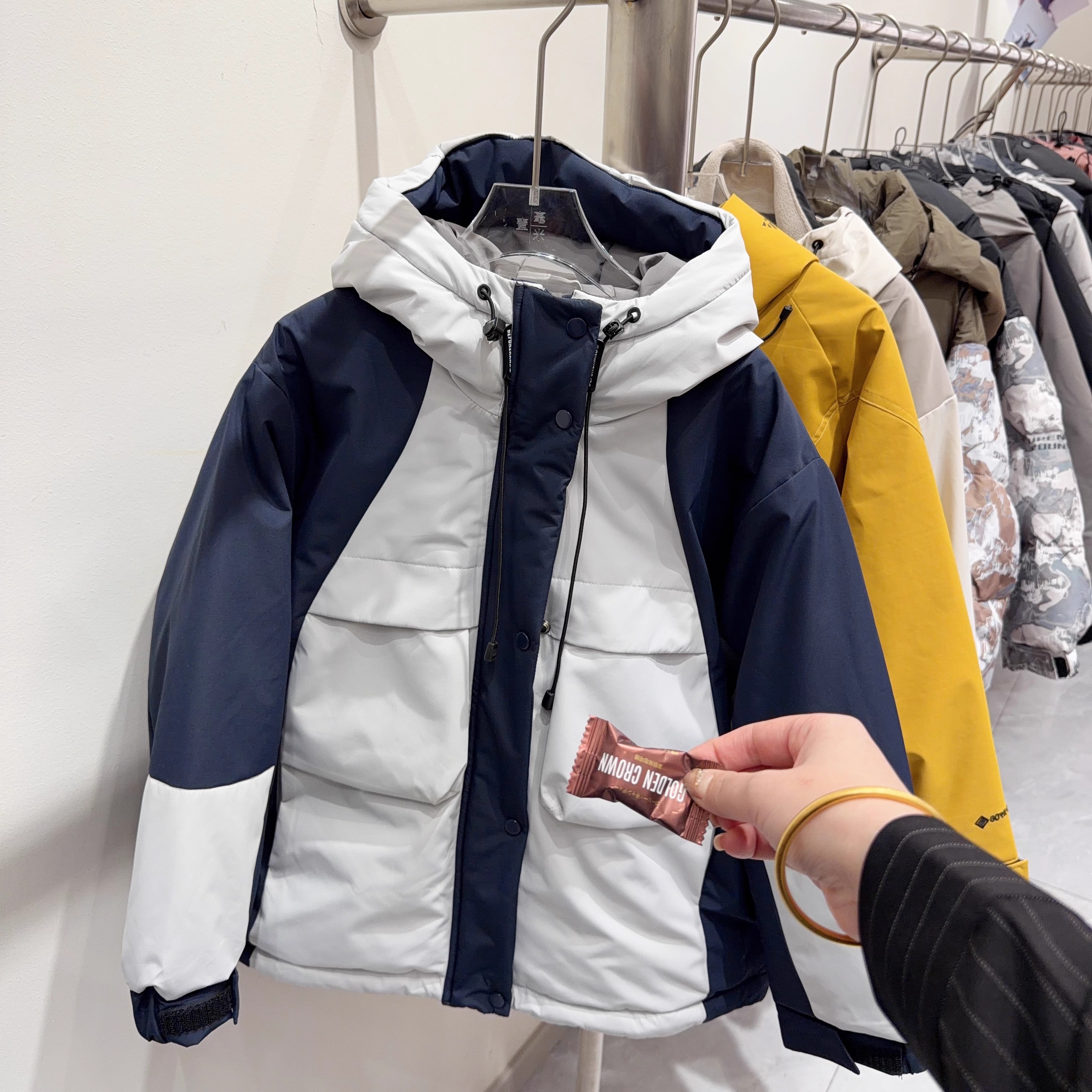 1家 305 冲锋衣外套