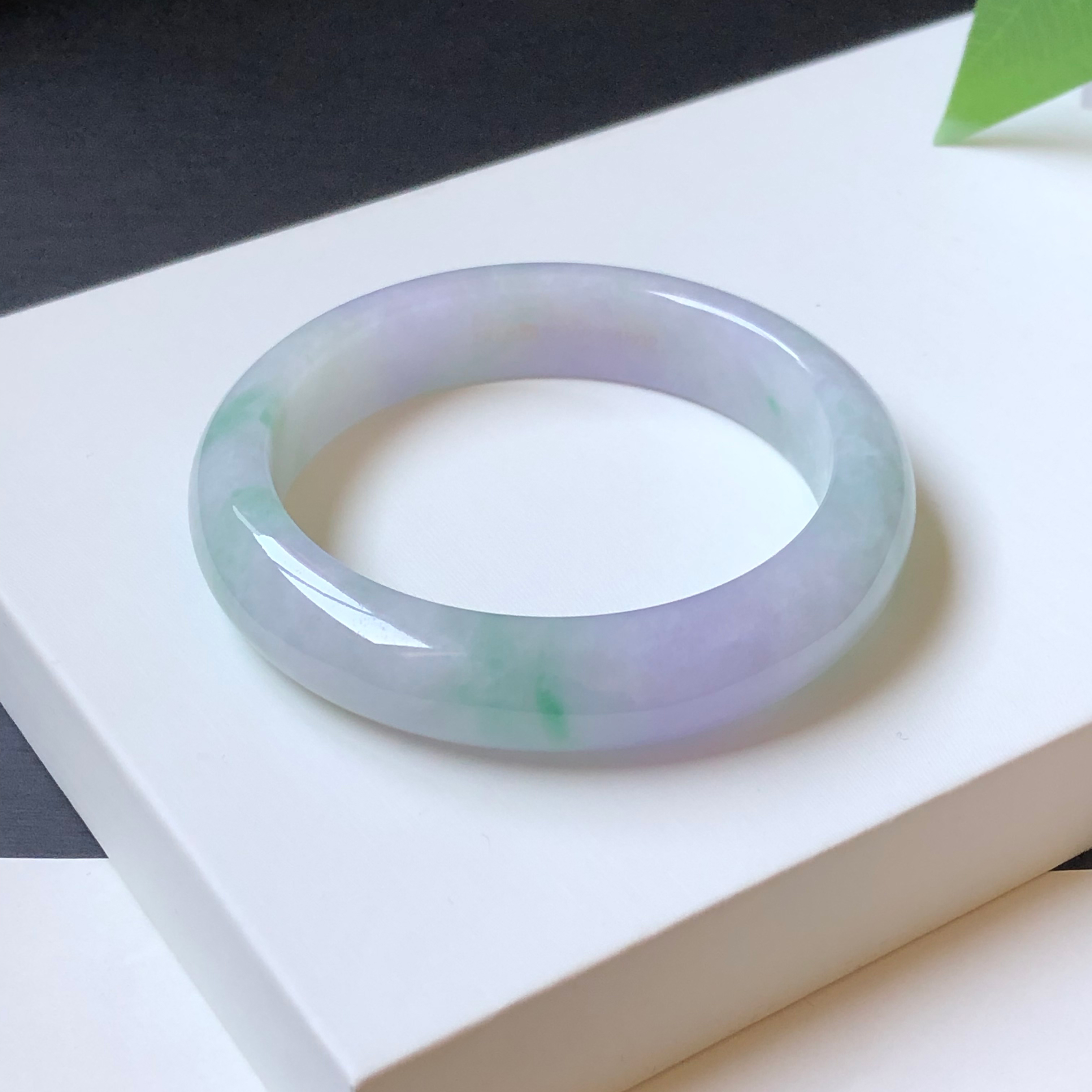 56圈1SW654802平安镯 大艺珠宝春带彩紫飘绿缅甸天然翡翠A货手镯