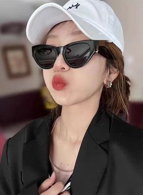 朴彩英同款杨树林墨镜女感黑色时尚复古猫眼宽腿logo太阳镜男
