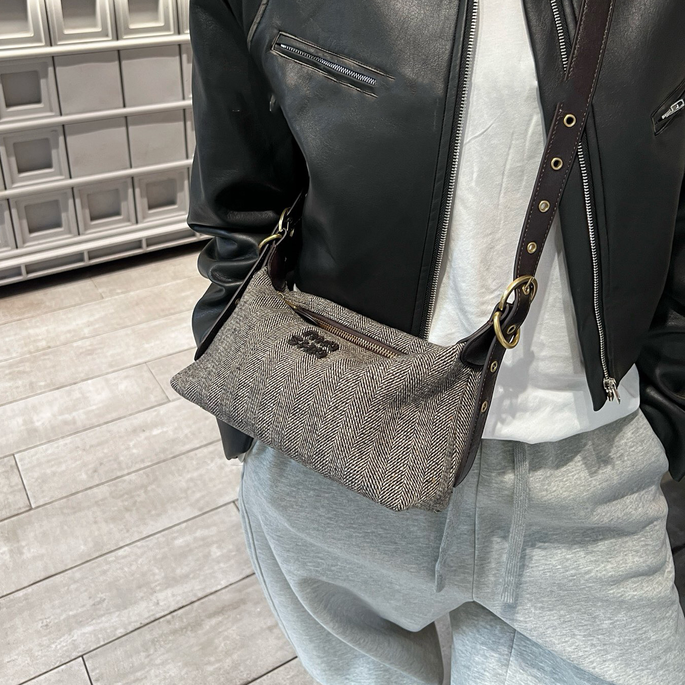 高级感小众帆布波士顿包2025新款