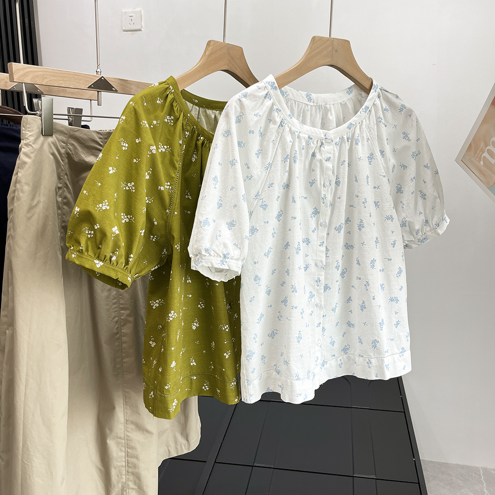 灯笼袖设计!2025女士夏季新品休闲圆领百搭时尚棉麻碎花短袖衬衣