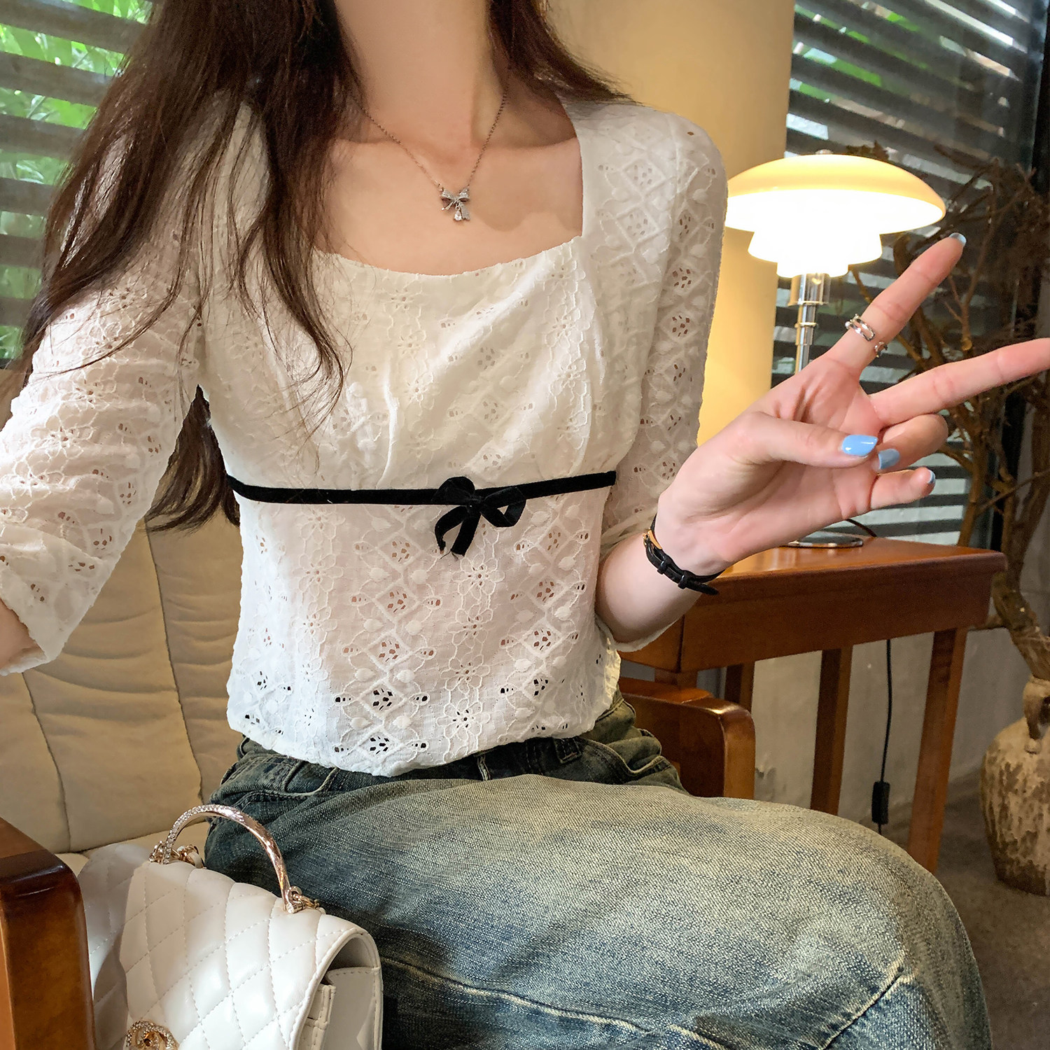 早秋法式蕾丝方领七分袖T恤女2025新款蝴蝶结镂空修身短款上衣